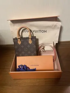 ルイヴィトン　LOUIS VUITTON プティットサックプラのサムネイル