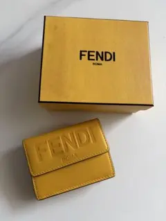 FENDI ROMA 三つ折り財布 イエローのサムネイル
