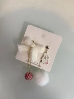 ピアス うさぎ モチーフ アシンメトリー