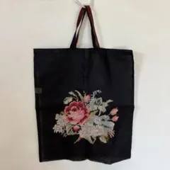（新品）エコバッグ 黒 花柄 刺繍 トートバッグのサムネイル