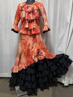 フラメンコドレス カラフル &若草色シージヨ、ピンクペチコート フラメンコドレス カラフル &若草色シージヨ、ピンクペチコート - メルカリ
