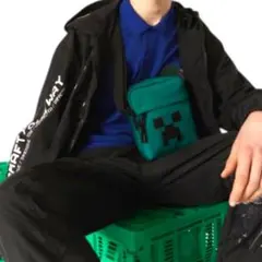 LACOSTE x MINECRAFT コラボ プリントクロスオーバーバッグ