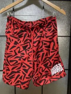 adidas Originals 赤黒 グラフィックショートパンツ