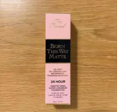 Too Faced ボーン ディス ウェイ マット ファンデーション スノー