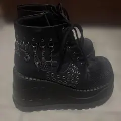 新品未使用⭐️Demonia デモニア 厚底 エナメル パンプス 黒 25cm 2025年最新】demonia デモニア 厚底の人気アイテム - メルカリ