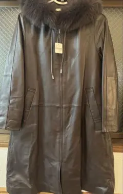 【値下げ！ゼラール・タグつき未使用品！FOXファーフード付きラムレザーコート】