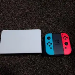 Switch Joy-Con コントローラー 青/赤と本体のドックグリップ付き