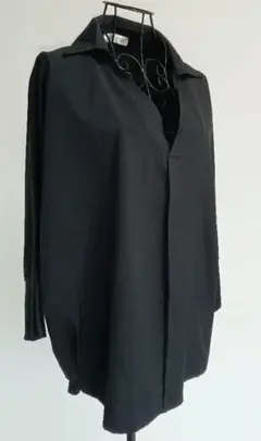 黒 フード付きオーバーサイズシャツ　春　秋用