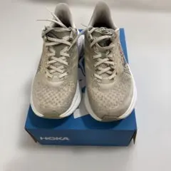 hoka one one スニーカー