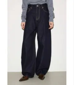 THROW J/W CURVE TUCKED PT