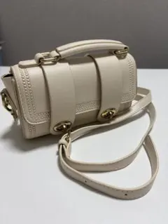 ショルダーバッグ ハンドバッグ ホワイト きれいめ 小さめ レディース 韓国風