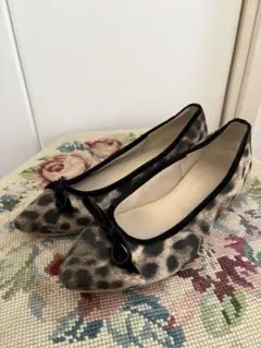 ルタロン　ヒョウ柄リボン付きフラットシューズ