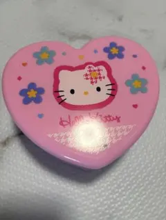 ハローキティ ハート型アクセサリーケース