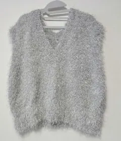 titivate ティティベイト ラメ入り ジャギーニットベスト ライトグレー