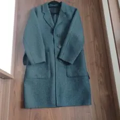 ダークグリーンダブルボタン チェスターコート　UNIQLO