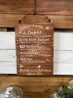 ②カフェメニュー　古いアメリカの喫茶店の様なウッドボード　DIYウェルカムボード