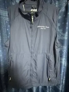 Gill ダークグレー ベスト アラスカクルーズ刺繍