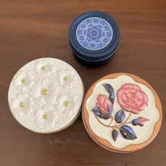 お菓子の缶 小物入れ