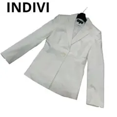 極美品　インディヴィ　INDIVI　ノーカラージャケット　白