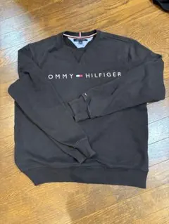 TOMMY HILFIGER ブラック トレーナー