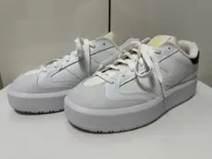 【新品未使用】new balance ニューバランス　スニーカーのサムネイル