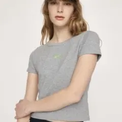 SLY クロップドTシャツ グレーのサムネイル