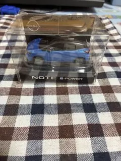新品未使用　NISSAN NOTE e-POWER ミニカーのサムネイル