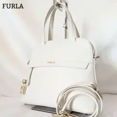 【美品】現行　フルラ 新型パイパーＳ 白 2wayショルダーバッグ　ハンドバッグ 2025年最新】フルラ パイパー ホワイト 新品の人気アイテム