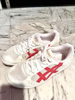 asicsメッシュスポーツシューズ＊体育館シューズ＊ホワイト/レッド＊24センチ