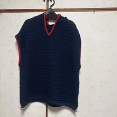新品⭐︎未使用⭐︎ayane フード付きニットベスト ネイビー レッドのサムネイル