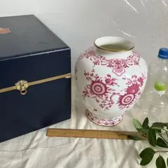 NARUMIナルミ　金彩　花柄　壺　花瓶　ボーンチャイナ　共箱入り　昭和レトロのサムネイル