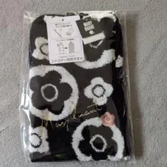 MARY QUANT ファスナー付きタオル ポーチのサムネイル