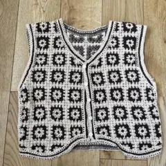 Item thumbnail for item 0e467452-d8dd-431a-906b-80e688b4bba5