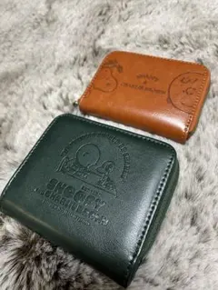スヌーピー 二つ折り財布 ダークグリーン　コインケース　カードケース　オレンジ