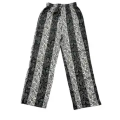 Dazy パンツ　カジュアル　ワイドパンツ　ペイズリー柄　総柄　ブラック　 M