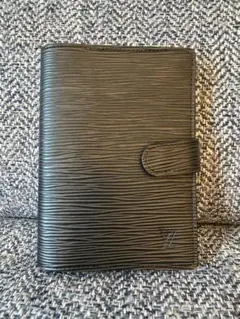 LOUIS VUITTON ブラックレザー手帳カバー