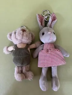 クマとウサギのキーホルダーセット