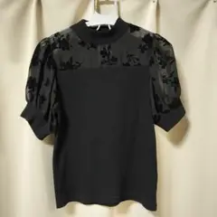 レディース トップス フラワー柄 パフスリーブ 黒ニット ハイネック