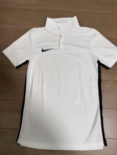 Nike Dri-FIT ホワイトポロシャツ F