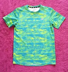 【美品】ニューバランス グラフィック ドライ ランニング Tシャツ メンズ Mのサムネイル