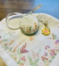 2025年最新】和光 手刺繍ハンカチの人気アイテム - メルカリ