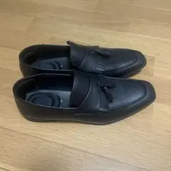 タッセルローファー