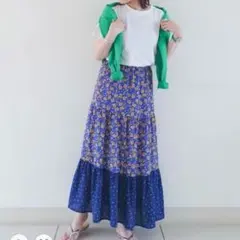TK 花柄ティアード フレア ロングスカート　M　青　ネイビー　タケオキクチ