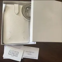 メゾンマルジェラ　スマホショルダー　ポーチ