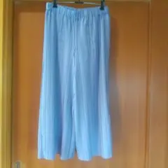 ホコモモラ パンツ