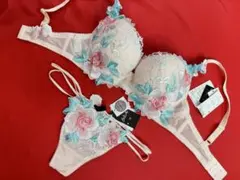 新品　サルート 29G 愛人ラマン 店舗限定　キャミソールM VI サルート29G愛人ラマン店舗限定 キャミソール￼ MVI Wacoal.新品