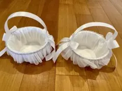 ホワイト　白　バスケット2個　結婚式　ウエディング　フラワーガール　リングピロー