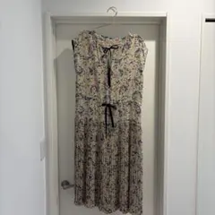 高円寺古着屋で購入。花柄ワンピース