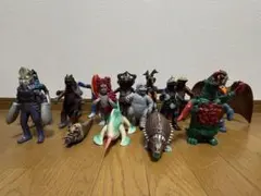 ウルトラマンシリーズ　ソフビ　怪獣　17体　年代物
