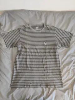 ユニクロ Kaws コラボ 縞グレー Tシャツ M
